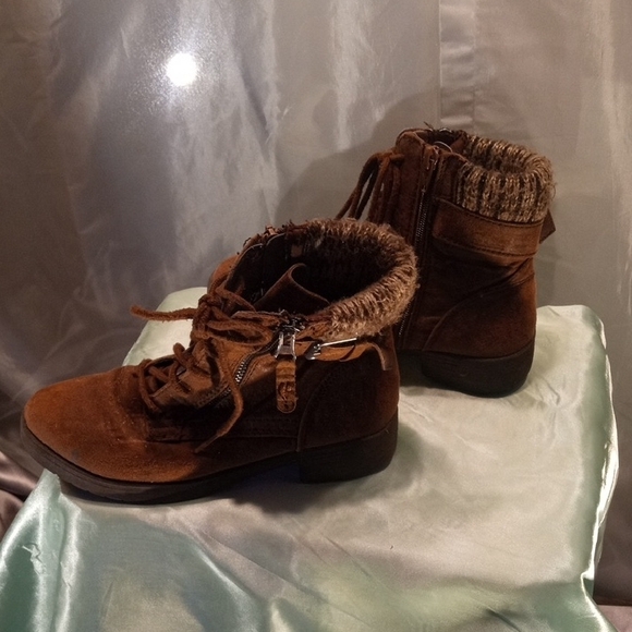 Faded Glory Chestnut Lace-Up Faux-Fur Ankle Boots - Picture 3 of 5